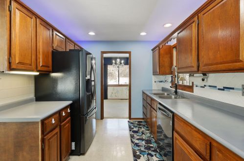 1377 County Road E, Saint Paul MN  55110-5231 exterior