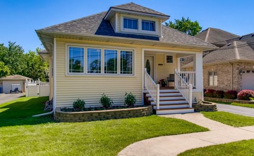 266 Grantley Ave, Elmhurst, IL 60126-2238