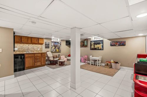 2854 Lefeber Ave, Milwaukee WI 53210-1142 exterior