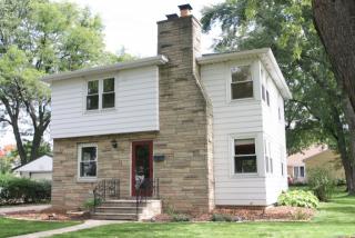 3368 67th St, Milwaukee, WI 53219-4220