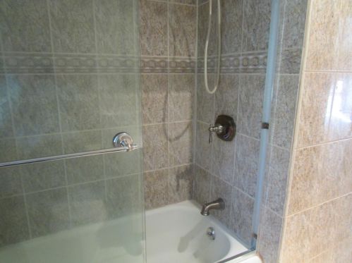 308 Stewart Ave, Waukegan IL 60085-2061 exterior