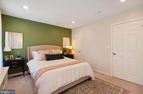 4205 Houghton St, Philadelphia PA  19128-1722 exterior