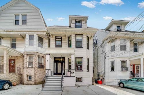 11 50 St, Union City NJ 07086-7205 exterior