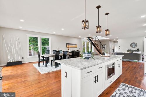 2216 30th St, Washington DC  20020-3369 exterior