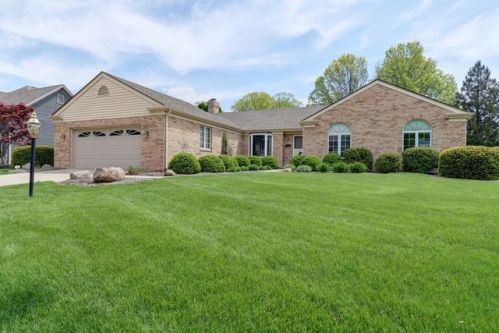 1728 Georgetown Dr, Champaign, IL 61821-5520