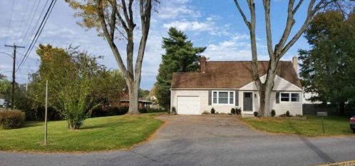 23 Marwood Dr, Poughkeepsie NY exterior