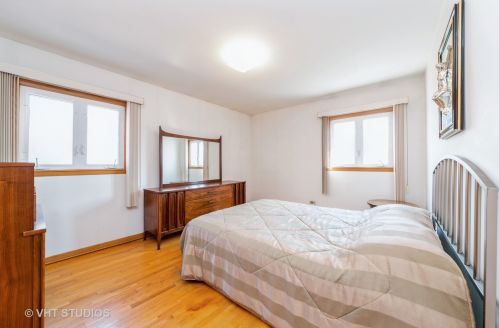 4807 Chester Ave, Chicago IL 60706-2927 exterior