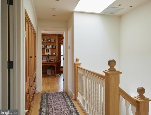 1803 Phelps Pl, Washington DC 20008-1851 exterior