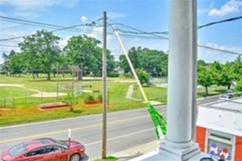 257 Broadway St, Chicopee MA 01020-2604 exterior