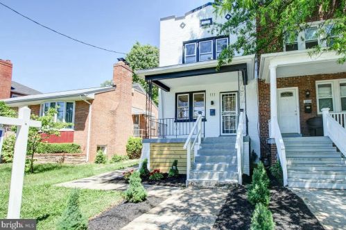 111 50th St, Washington DC  20019-6456 exterior