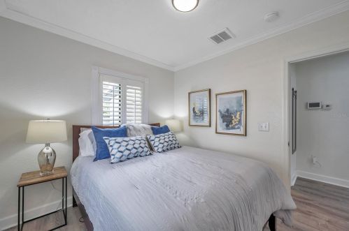 3912 Bay View Ave, Tampa FL  33611-1234 exterior