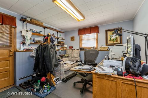 4811 Strong Rd, Bull Valley IL 60014-4560 exterior