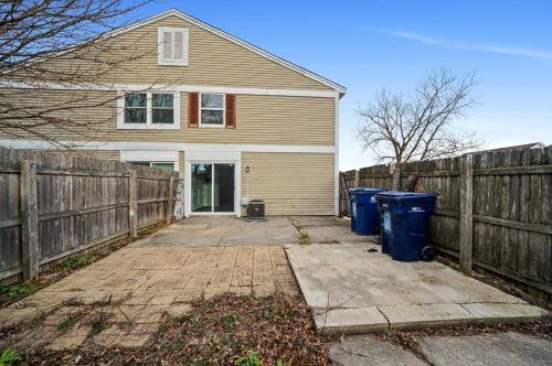 5567 Allemong Dr, Matteson IL 60443-1104 exterior