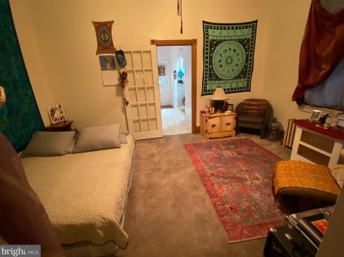 3204 Cv Rd, Camden NJ 08110-3512 exterior