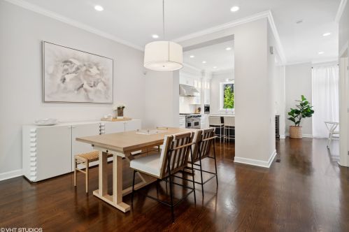 446 Superior St, Chicago IL  60654-3497 exterior