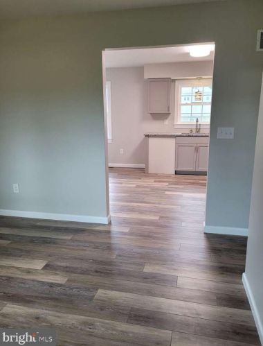 490 Columbus Ave, Littlestown PA 17340-1516 exterior