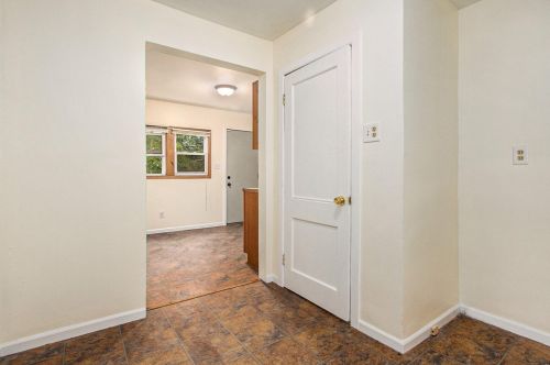 2424 Wood St, Meskegon MI 49444-1647 exterior