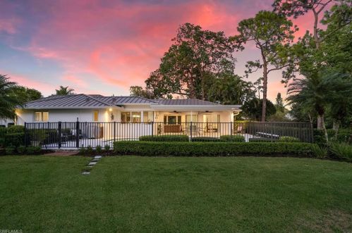 44 Cajeput Dr, Naples FL 34108-2611 exterior