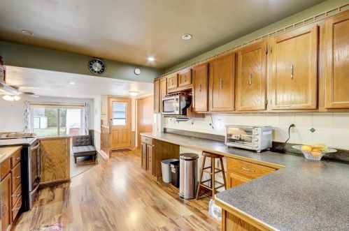 6342 Ohio Ave, Milwaukee WI  53219-4242 exterior