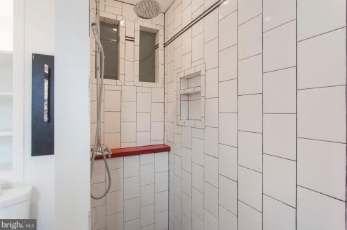 421 13 St, Philadelphia PA 19147-1142 exterior