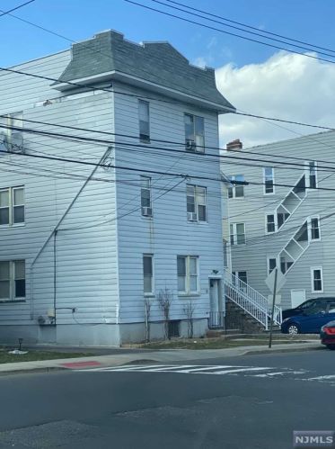 51 Passaic Ave, Nutley NJ  07110-3812 exterior