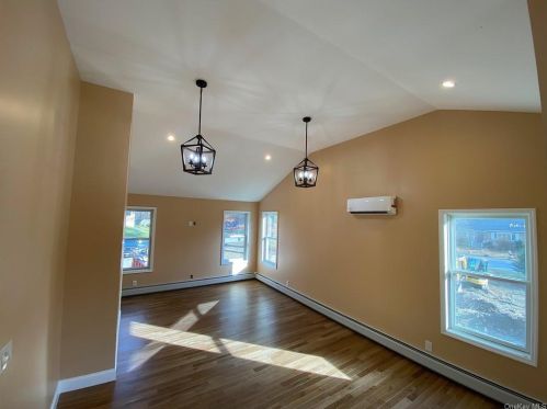 16 Daria Dr, Poughkeepsie NY 12603-5430 exterior