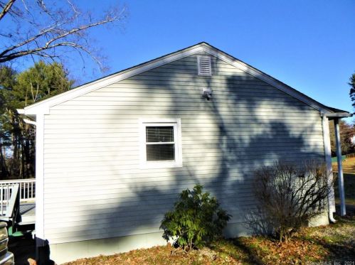 25 Basley Rd, Killingly CT 06239-2010 exterior