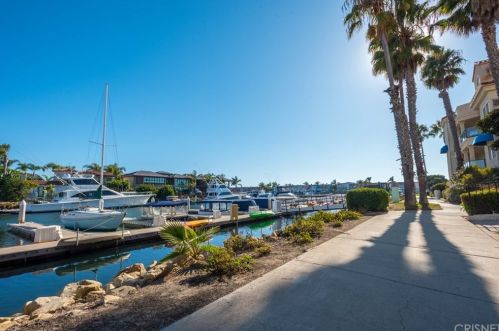 4134 Galapagos Way, Oxnard CA 93035-1432 exterior