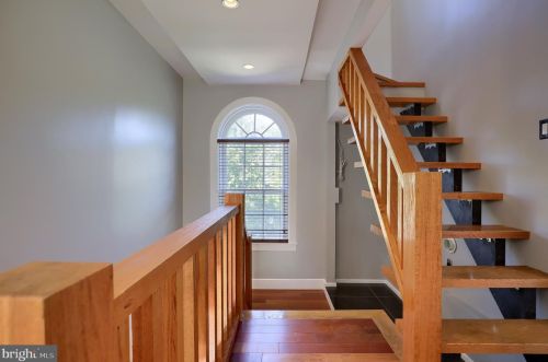 1297 Wheatland Ave, Lancaster PA 17603-4520 exterior