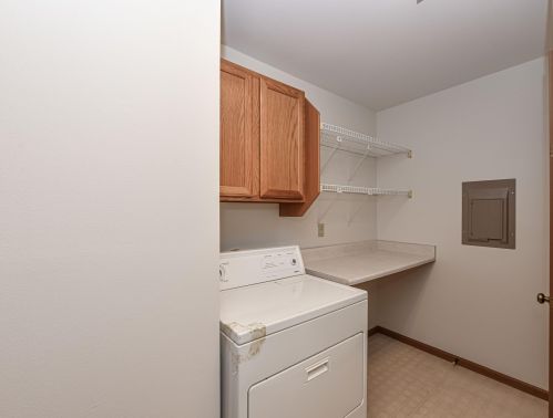 4244 Ridgewood Ln, Milwaukee WI 53221-1094 exterior