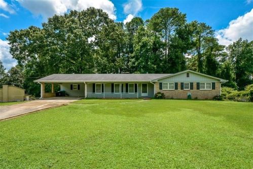 6386 Norcross Tucker Rd, Tucker, GA 30084-1262