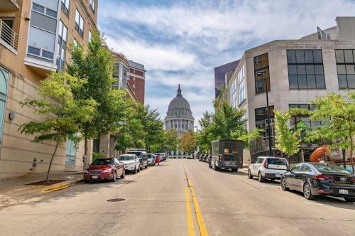 125 Hamilton St, Madison, WI 53703-4120