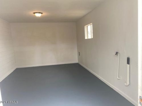 6844 33rd Ave, Phoenix AZ 85051-1201 exterior