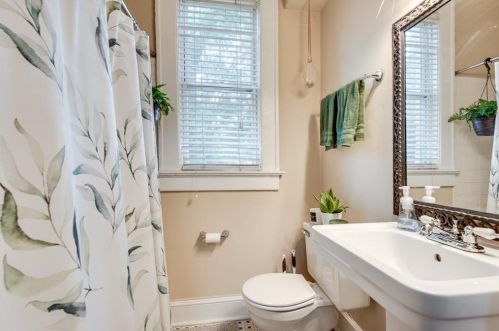 733 Frederica St, Atlanta GA 30306-4757 exterior