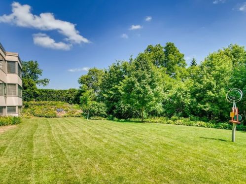 500 Grand Hl, Saint Paul MN 55102-3662 exterior