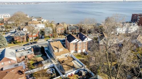 3327 Campbell Dr, Bronx NY 10465-1358 exterior