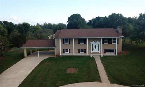 1731 Acorn Ave, Hudson, NC 28638-9762