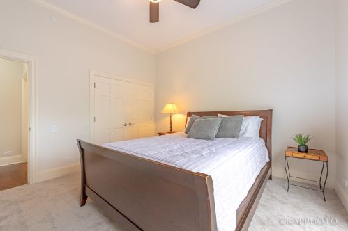 2252 Racine Ave, Chicago IL 60614-2110 exterior