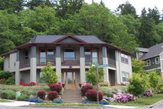 2695 Brackenfern Rd, Eugene OR  97403-2711 exterior