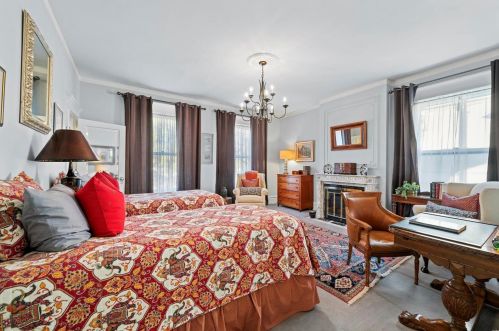 36 Portland Pl, Saint Louis MO 63108-1242 exterior