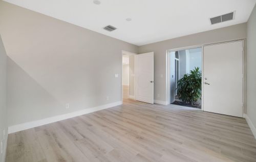 3997 5 Ave, Boca Raton FL 33432-6073 exterior