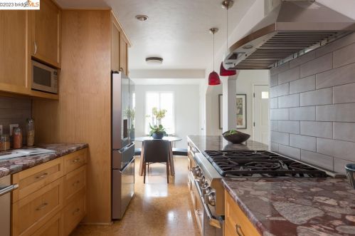 857 Cedar St, Berkeley, CA 94710-1840