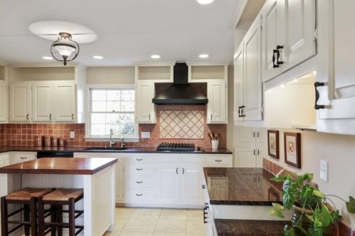 4286 Elizabeth Ln, Atlanta GA 30339-5323 exterior