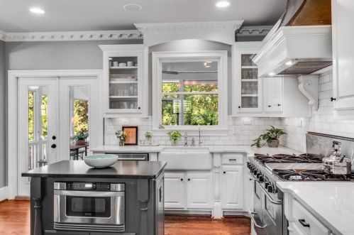 1732 Johnson Rd, Atlanta GA  30306-3147 exterior