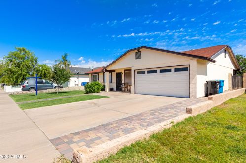 1444 Carson Rd, Phoenix AZ  85041-6711 exterior