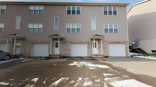 2102 Pierpont Hts, Morgantown, WV 26508-4258
