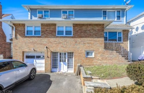 70 Maple Ave, West Paterson NJ  07424-2835 exterior