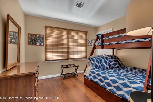 20 Is Rd, Berkeley Township NJ 08721-3530 exterior