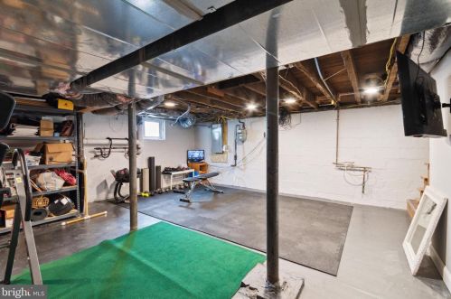 18 Pine St, Camden NJ  08106-1138 exterior