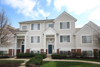 2412 Oakfield Dr, Aurora IL  60503-4782 exterior